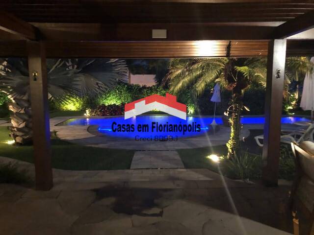 #13 - Casa para Venda em Florianópolis - SC - 1